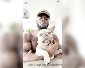 Daniel Shoneye aka danielshoneye OnlyFans - 5 min Message to my fans Drop your questions below)