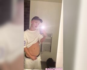 James Yalch aka jamesyalch OnlyFans - Smoking video Tips appreciated Hoping to film more duo content when isolation ends