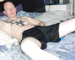 Tomtompics aka tomtompics OnlyFans - More of me laid on my bed in shorts showing you my hard cock and wanking