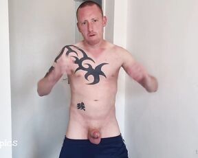 Tomtompics aka tomtompics OnlyFans - Solo video with a hands free cumshot, finishing with more 724mins)