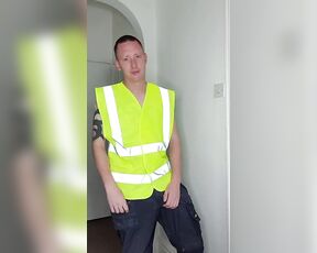 Tomtompics aka tomtompics OnlyFans - Me lubing up my hard cock and wanking in the work pants and hi viz that