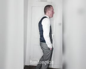 Tomtompics aka tomtompics OnlyFans - Suit wank part1 Me looking a little smarter than usual in a shirt and tie and