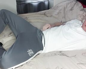 Tomtompics aka tomtompics OnlyFans - I keep my grey trackies on in this one as previously requested by a fan 554