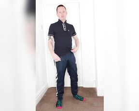 Tomtompics aka tomtompics OnlyFans - Short smoking video in trackies Scroll down for same videos posted below with no smoking for