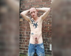 Tomtompics aka tomtompics OnlyFans - Outside strip and wank I strip off my top half, show you my body and pull