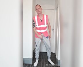 Tomtompics aka tomtompics OnlyFans - Grey trackies,white socks and a pink hi viz jacket as i know a few of you