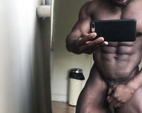 Daniel Shoneye aka danielshoneye OnlyFans - Early morning Naked mirror check! )