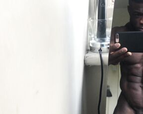 Daniel Shoneye aka danielshoneye OnlyFans - Early morning Naked mirror check! )