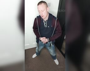 Tomtompics aka tomtompics OnlyFans - Smoking in tracksuit top and Jeans This is another one for the many smoking fans