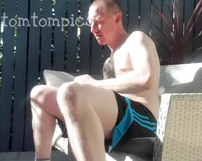 Tomtompics aka tomtompics OnlyFans - Out in the back garden In shorts and nike tns I get out my hard knoband