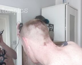 Tomtompics aka tomtompics OnlyFans - Shaving my own head Was asked if i could make this one by a fan