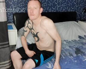 Tomtompics aka tomtompics OnlyFans - Lubing up my dick Im sat on the edge of the bed in some black adidas