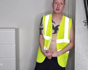 Tomtompics aka tomtompics OnlyFans - Another video from Mr hi viz making a mess with a little help from my cockring