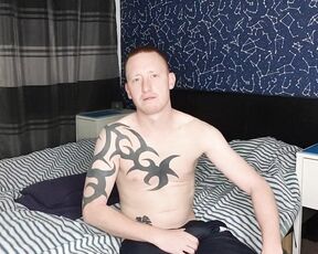 Tomtompics aka tomtompics OnlyFans - Was asked for a video showing you me fucking a pillow from behind Here