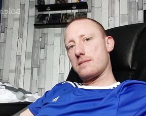 Tomtompics aka tomtompics OnlyFans - In my Adidas shorts Sat back and wanking my dick til I shoot over myself 941mins)