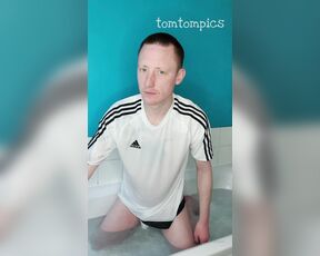 Tomtompics aka tomtompics OnlyFans - Wet T shirt and briefs Who likes a wet white tshirt See my body and tattoo