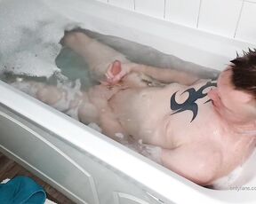 Tomtompics aka tomtompics OnlyFans - A video of me in the bath # wanking , cum 919mins)