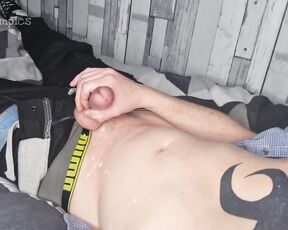 Tomtompics aka tomtompics OnlyFans - Open shirt and wanking, watch to end for a nice hot cumshot and some close ups