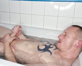 Tomtompics aka tomtompics OnlyFans - Relaxing soak, and wank in the bath, with me tasting some of my own cum