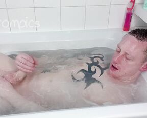 Tomtompics aka tomtompics OnlyFans - Wanna come join me in the bath Watch me get horny taking a bath until