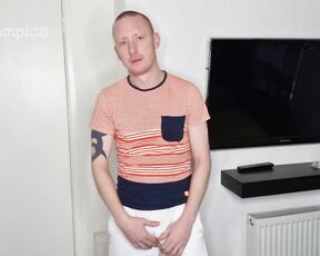 Tomtompics aka tomtompics OnlyFans - Shirt rip, followed by a wank and spunk Will try and do this again soon and