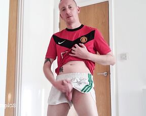 Tomtompics aka tomtompics OnlyFans - A full video of me in the football top and little shorts hope you like this