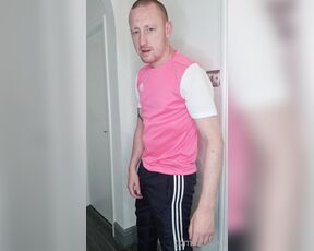 Tomtompics aka tomtompics OnlyFans - Pink to make you wink, or wank 621mins)