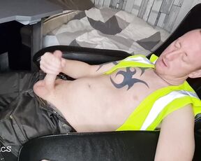 Tomtompics aka tomtompics OnlyFans - I know you like it when i get my workpants and hi viz on 417mins)