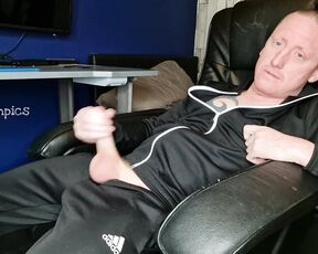 Tomtompics aka tomtompics OnlyFans - Adidas trackies, lubed up dick and 827mins)