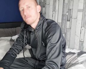 Tomtompics aka tomtompics OnlyFans - New Tracksuit, underwear and Nike tns Thanks to my fans for these, I very much appreciate