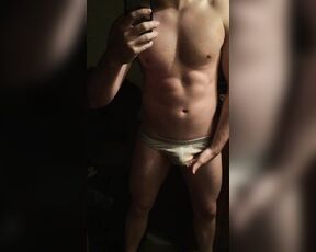 Juicy James aka mrjuicyjames OnlyFans - Bulging