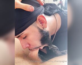 Timothy Champagne aka timothy_champagne OnlyFans - Getting the best head ever onlyfanscomejondemontime