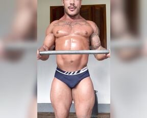 Jérri Gomes aka ojerrigomes - 01-02-2025 OnlyFans Video - Vacation workout