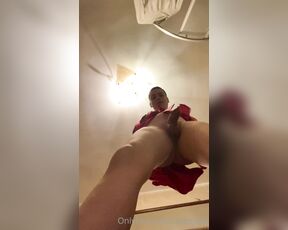 GeekyCatBoi aka geekycatboi - 03-02-2023 OnlyFans Video - G眉nayd谋nn aile evinde biraz yaramazl谋k yapt谋m annemin Kimonosunu giyip benimle ailem i莽erdeyken tuavlette siki艧mek istermiydiniz