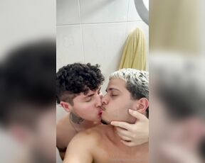 Alohadrico aka alohadrico - 05-18-2024 OnlyFans Video - Tinha que ser uma foda rapida antes dele ir ao trabalho, porque a gente ja tava