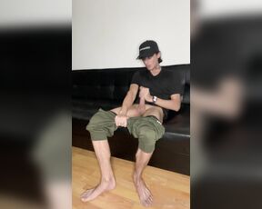 Derrick aka dereckraccoon - 08-31-2023 OnlyFans Video - No ass Cum video