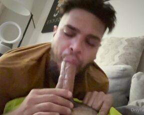 Xxnvno aka xxnvno - 05-29-2023 OnlyFans Video - chilling watching the novela getting my dick sucked up