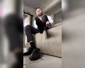 Pezudo aka pezudo43 - 06-01-2024 OnlyFans Video - Consegue sentir o cheiro da铆 Can you smell it from there