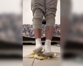 Pezudo aka pezudo43 - 05-24-2024 OnlyFans Video - Que sensa莽茫o gostosa e macia What a nice and soft feeling