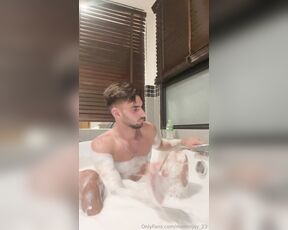Master jay aka masterjay_23 - 06-05-2024 OnlyFans Video - Theres room for 2 in this jacuzzi  whos joining me