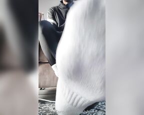 ArabFootDom aka arabfootdom - 03-15-2023 OnlyFans Video - Just got back from the gym, horny AF to dominate my footsub