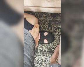 ArabFootDom aka arabfootdom - 10-24-2023 OnlyFans Video - Desperate slave  malefeet footmaster malefeet