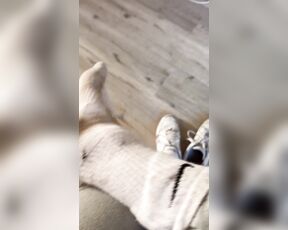 ArabFootDom aka arabfootdom - 03-04-2024 OnlyFans Video - Wanna smell these  footmaster socks malefeet findom sneakers