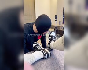 ArabFootDom aka arabfootdom - 01-29-2025 OnlyFans Video - 12This slave has been serving me for a few months and couldnt wait any longer to