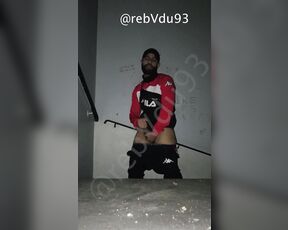 Hamza45 aka rebvdu93 - 02-08-2024 OnlyFans Video - Jme tape une bonne branle en solo