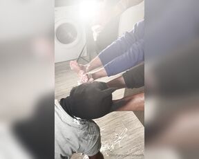 KingLeo aka sirleo99 OnlyFans - We love a sweet surprise and you better get every last bit