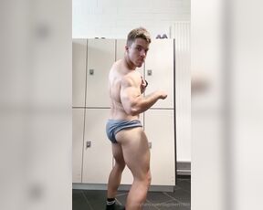 Dagobert1994 aka dagobert1994 OnlyFans - Flexing After gym