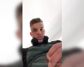 Dagobert1994 aka dagobert1994 OnlyFans - Cum cum cum