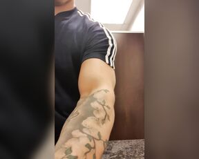 Dagobert1994 aka dagobert1994 OnlyFans - Show the complete video fun with dad in the shower He do Shampoo on my ass