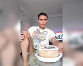 Mlk fetish aka mlkfetish - 08-18-2024 OnlyFans Video - These feet are 24 years old today, thank you for all the love